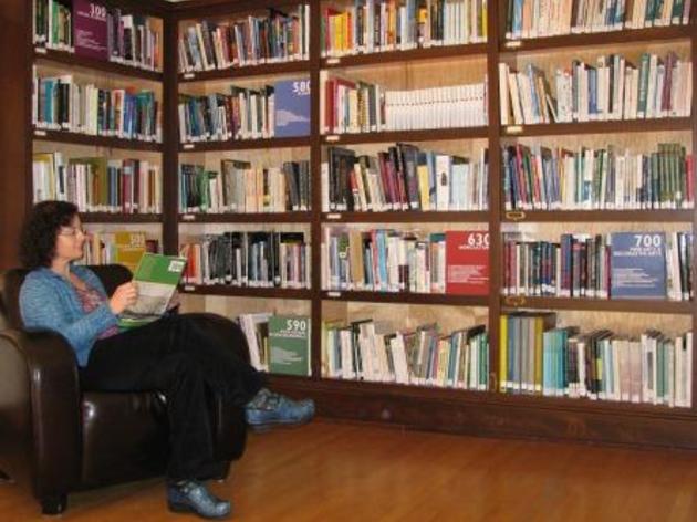 Ann Lennartz Memorial Library